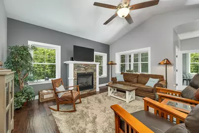 22 Stonehenge Circle #7, Northfield, NH 03276 - Photo 4
