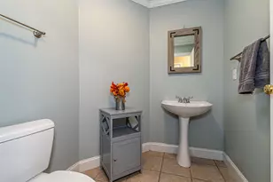 11 Lojko Dr, Nashua, NH 03062 - Photo 16