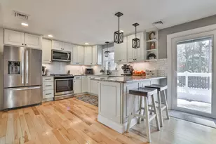 26 Sunapee St, Nashua, NH 03063 - Photo 2