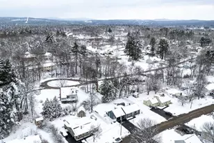 53 Beech St, Milford, NH 03055 - Photo 4