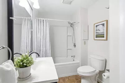 141 Bow Street, Manchester, NH 03103 - Photo 18