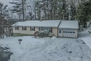 22 Winter St, Littleton, NH 03561 - Photo 1