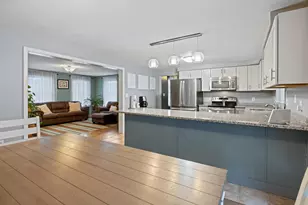 49 Cottage Cir, Lebanon, NH 03784 - Photo 12