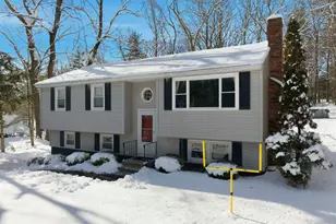 19 Sherwood Rd, Londonderry, NH 03053 - Photo 2