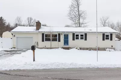 9 Pleasant View Drive, Hooksett, NH 03106 - Photo 4