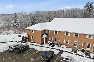 804 Elmwood Dr, Hudson, NH 03051 - Photo 30