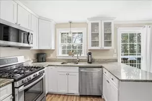 43 Hawkstead Hollow, Nashua, NH 03063 - Photo 8