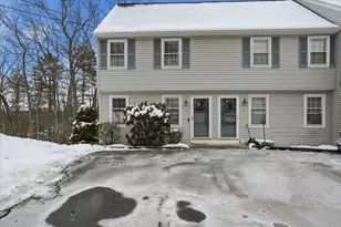 43 Hawkstead Hollow, Nashua, NH 03063 - Photo 1