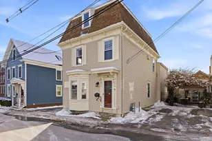 44 Rogers St, Portsmouth, NH 03801 - Photo 1