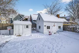 311 Thornton St, Manchester, NH 03102 - Photo 22