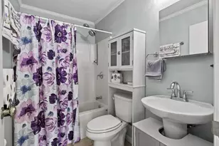 311 Thornton St, Manchester, NH 03102 - Photo 12