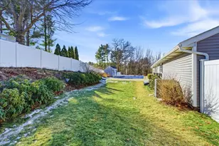 535 Coral Ave, Manchester, NH 03104 - Photo 24