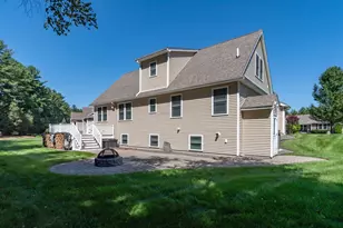 9 Pilgrim Cir, Nashua, NH 03063 - Photo 56