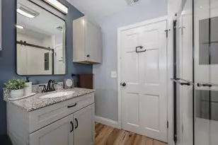 2052 Lake Shore Rd, Manchester, NH 03109 - Photo 20