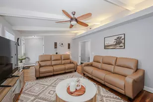 2052 Lake Shore Rd, Manchester, NH 03109 - Photo 12