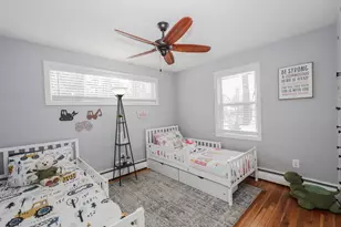 2052 Lake Shore Rd, Manchester, NH 03109 - Photo 18