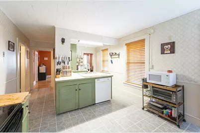 330 / 332 Ash Street, Manchester, NH 03104 - Photo 4