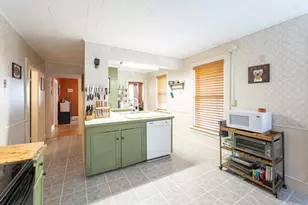 330 / 332 Ash St, Manchester, NH 03104 - Photo 4