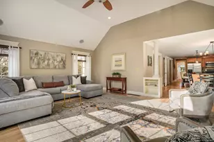 60 Snow Rd, Goffstown, NH 03045 - Photo 12