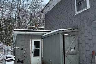 105 Maple St, Berlin, NH 03570 - Photo 4