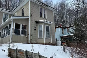 105 Maple St, Berlin, NH 03570 - Photo 1