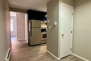 90 Fleet St, Portsmouth, NH 03801 - Photo 2