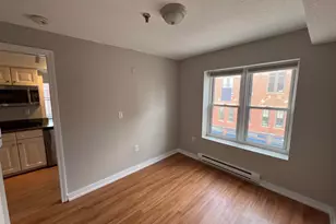 90 Fleet St, Portsmouth, NH 03801 - Photo 8