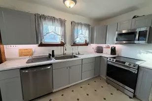 209 Baker St, Keene, NH 03431 - Photo 8