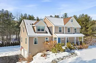 10 Berlang Rd, Londonderry, NH 03053 - Photo 2
