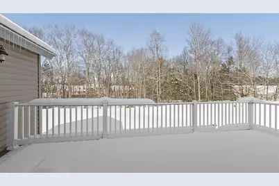 15 Country Lane, East Kingston, NH 03827 - Photo 8