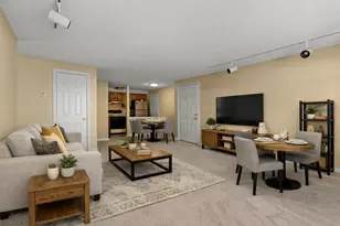 50 Brookside Dr, Exeter, NH 03833 - Photo 2