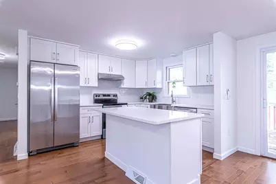 6 Lamplighter Drive, Nashua, NH 03064 - Photo 4