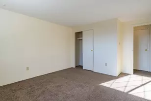 5 Silvestri Cir, Derry, NH 03038 - Photo 18