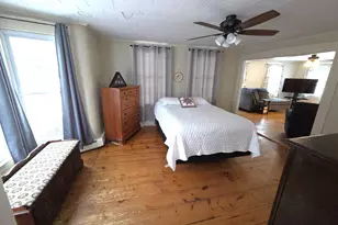 25 Pleasant St, Farmington, NH 03835 - Photo 14