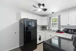 10 Woodburn Rd, Litchfield, NH 03052 - Photo 16
