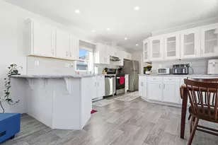 65 Caddy Dr, Salem, NH 03079 - Photo 2