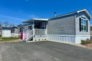 65 Caddy Dr, Salem, NH 03079 - Photo 2