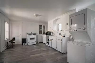 14 Pleasant Street, Nashua, NH 03060 - Photo 20