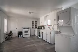 14 Pleasant St, Nashua, NH 03060 - Photo 20