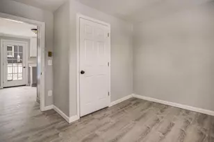 27 London Rd, Salem, NH 03079 - Photo 16