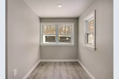 27 London Road, Salem, NH 03079 - Photo 12