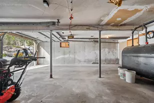 36 Buckridge Dr, Amherst, NH 03031 - Photo 32