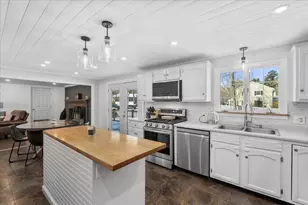 605 Wallis Rd, Rye, NH 03870 - Photo 4