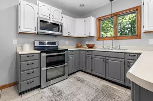 49 Oak Ridge Rd, Weare, NH 03281 - Photo 14