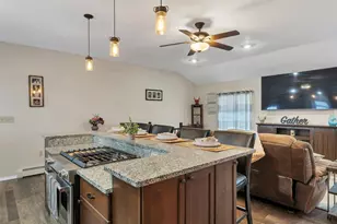 11 E Dunbarton Rd, Goffstown, NH 03045 - Photo 14