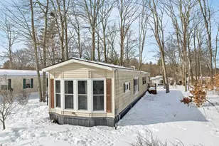 12 Cornwall Ave, Exeter, NH 03833 - Photo 1