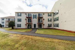 1703 White Cedar Blvd, Portsmouth, NH 03801 - Photo 1