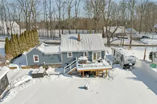 102 Elm St, Epping, NH 03042 - Photo 8