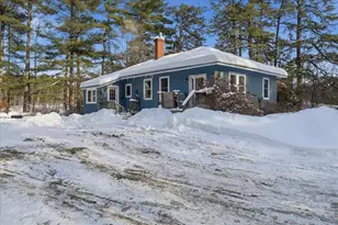 405 Upland St, Manchester, NH 03102 - Photo 2
