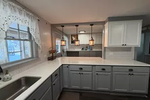 10 Swan St, Winchester, NH 03470 - Photo 4